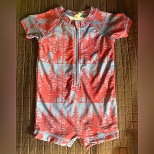 Kate Quinn rash guard shortie | blue Sasquatch | 6-12m swim